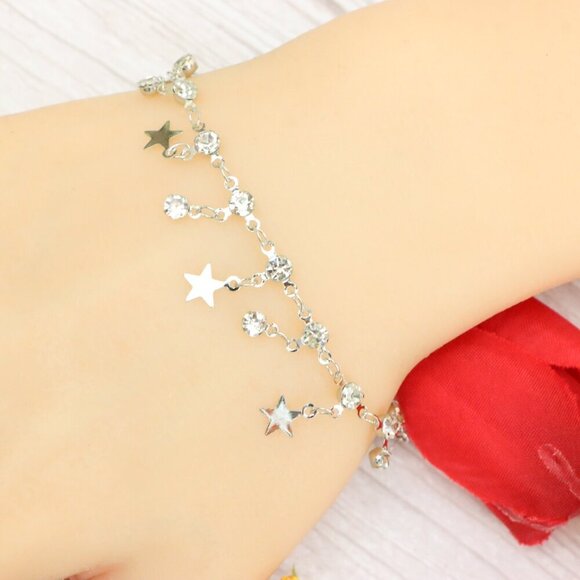 "Trendy Handmade Bracelet – A Thoughtful Gift for Girls & Women | UNVRC1314 - Picture 1 of 10